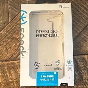 Speck Presidio Perfect-Clear Case for Samsung Galaxy S23 - Transparent